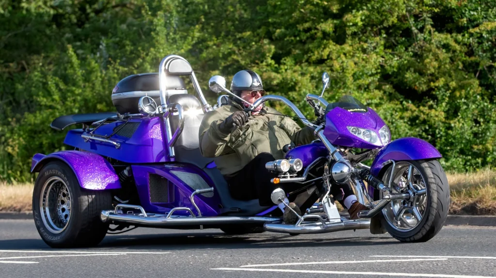 سه چرخه‌ها: پایداری و راحتی بیشتر، اما آیا ایمنی آن‌ها تضمین شده است؟