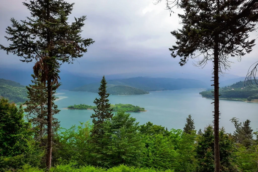 خبر خوش وزیر نیرو: بارش‌های آتی و گشایش درهای وزارت برای بهبود وضعیت آب ایران